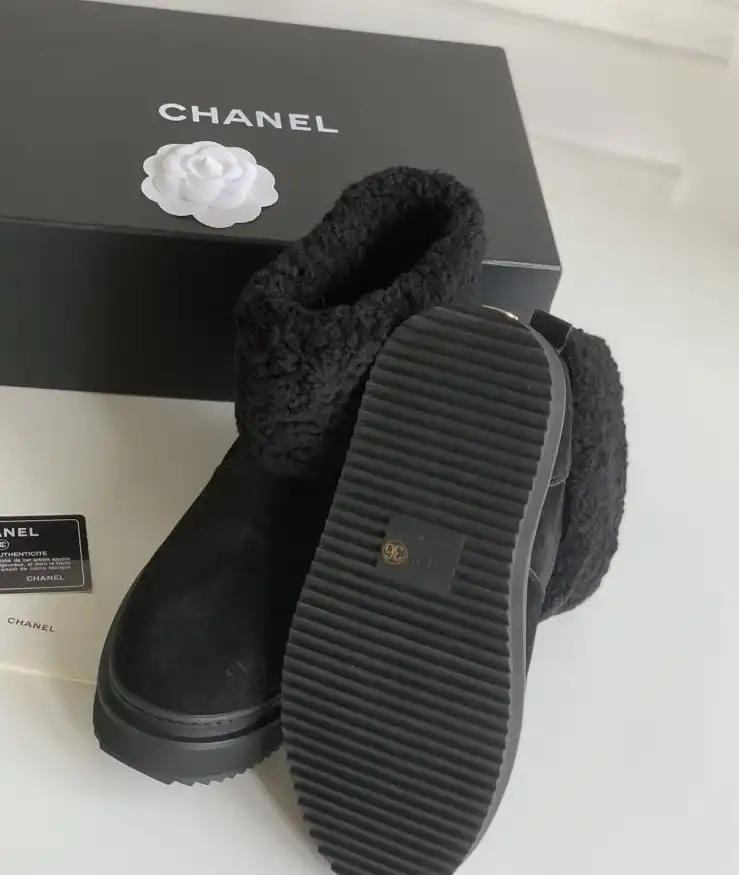 hype Chanel Boots