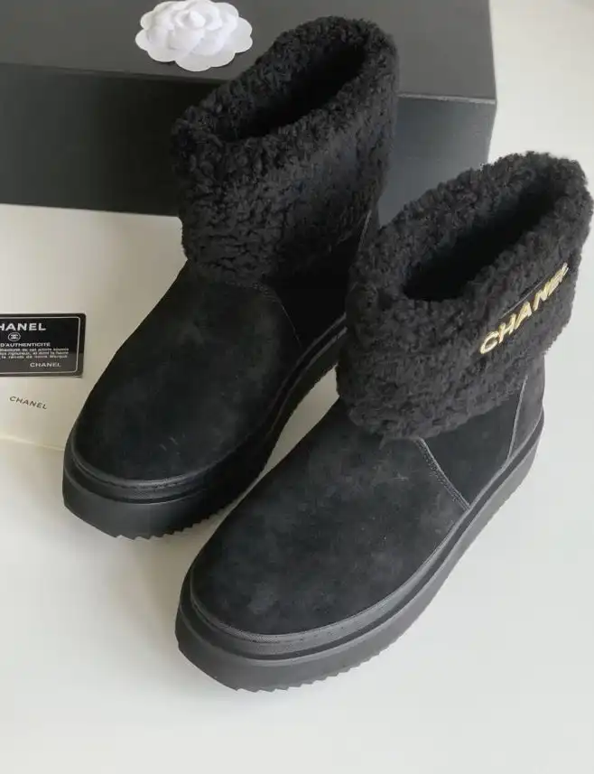 hype Chanel Boots