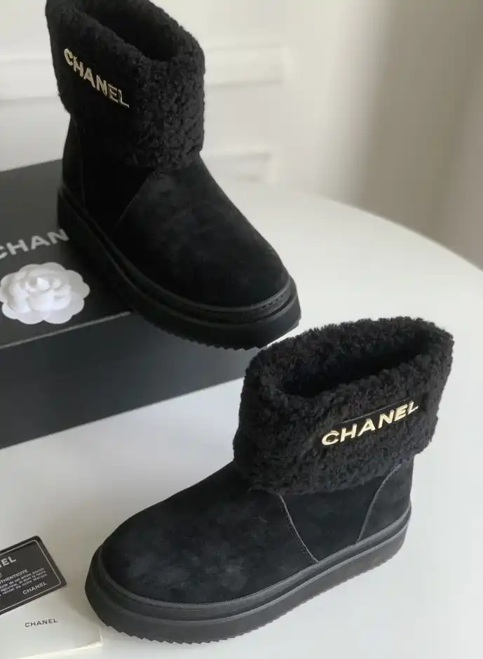 hype Chanel Boots