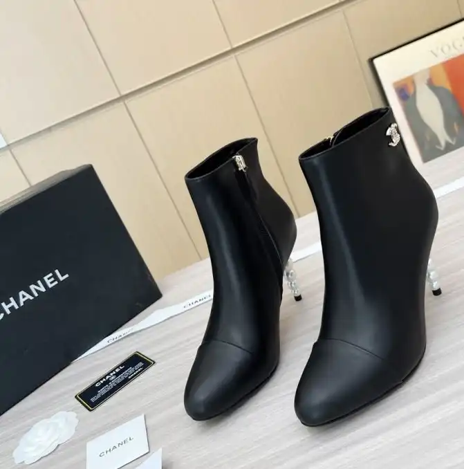 hype Chanel Boots