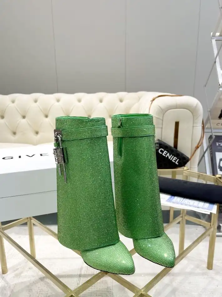 hype Givenchy Boots