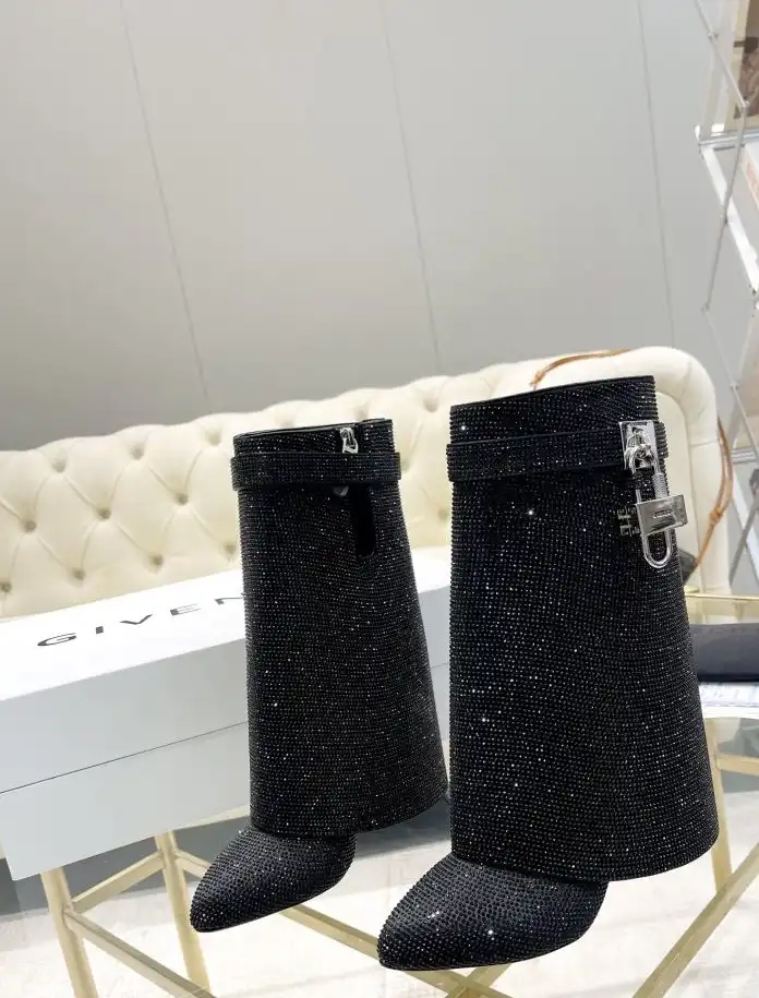 hype Givenchy Boots