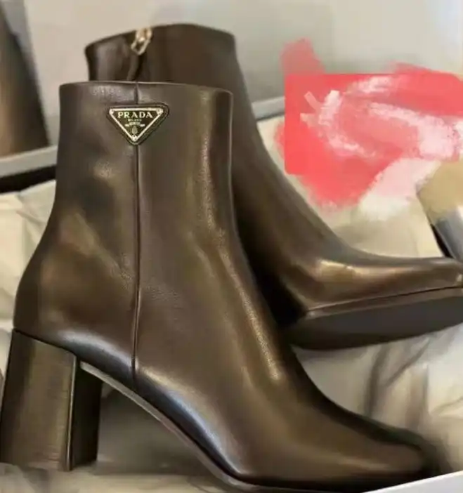 hype Prada Boots