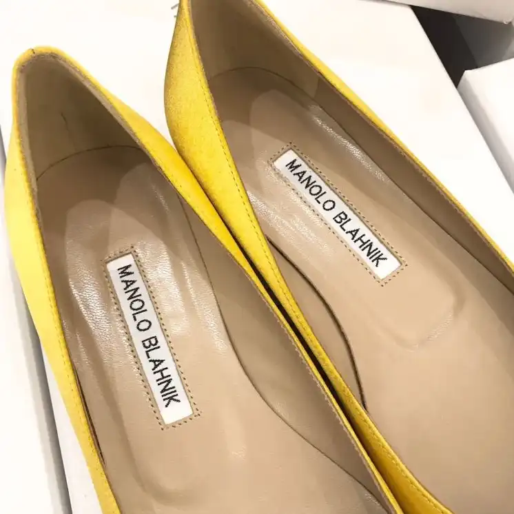 hype Manolo Blahnik flat shoes