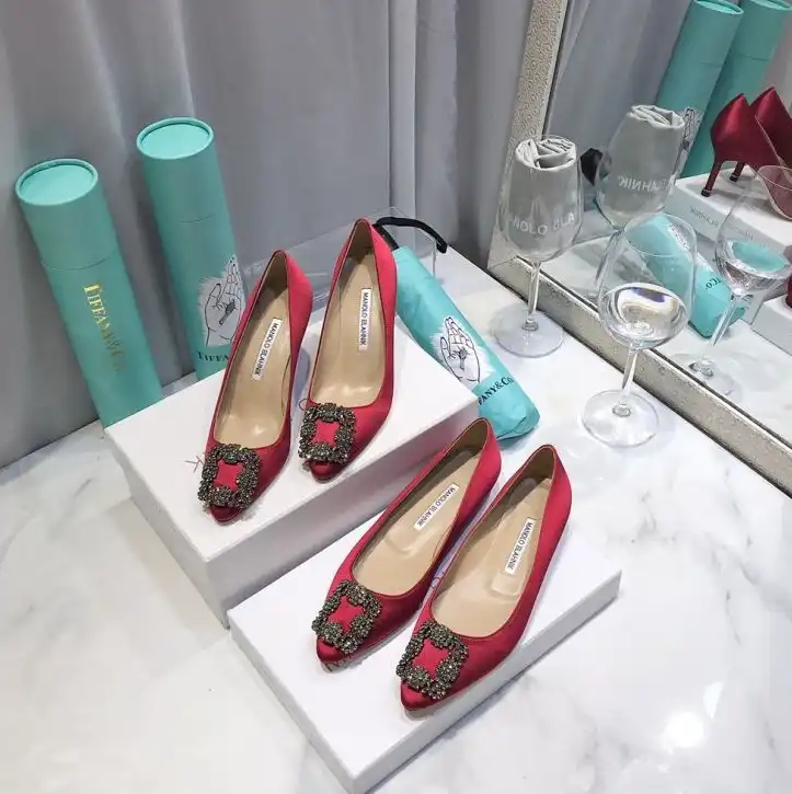 hype Manolo Blahnik High Heels