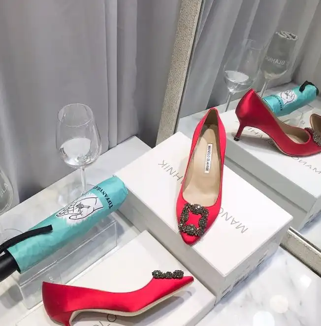 hype Manolo Blahnik High Heels