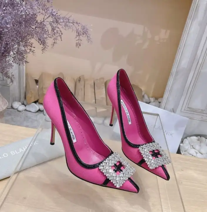 hype Manolo Blahnik High Heels