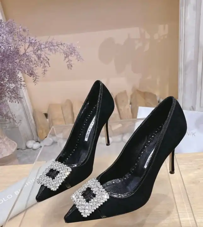 hype Manolo Blahnik High Heels