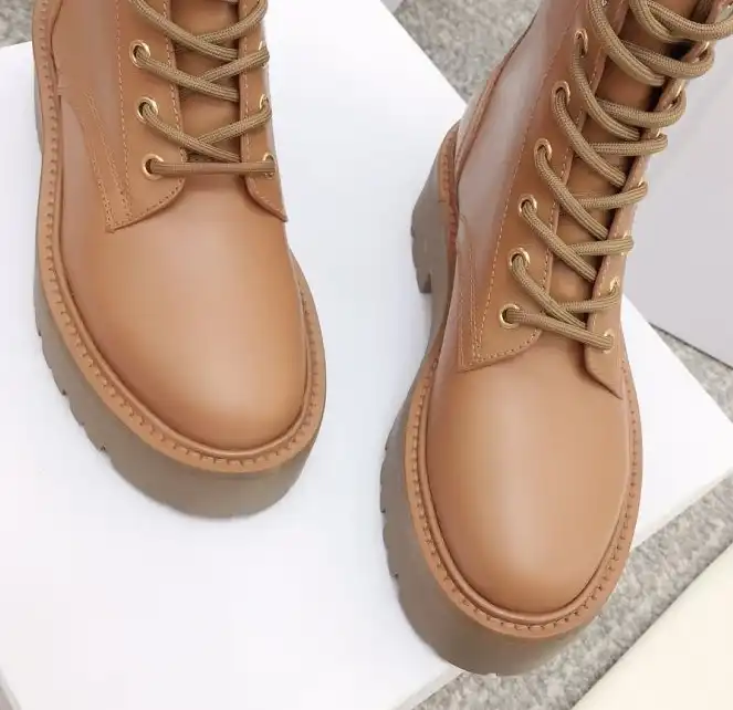 hype Celine Boots