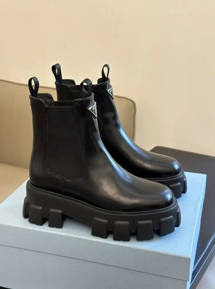 hype Louis Vuitton Boots