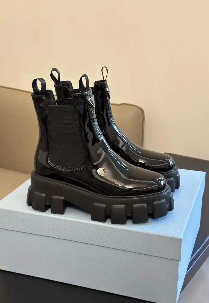 hype Louis Vuitton Boots