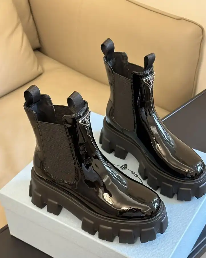 hype Louis Vuitton Boots