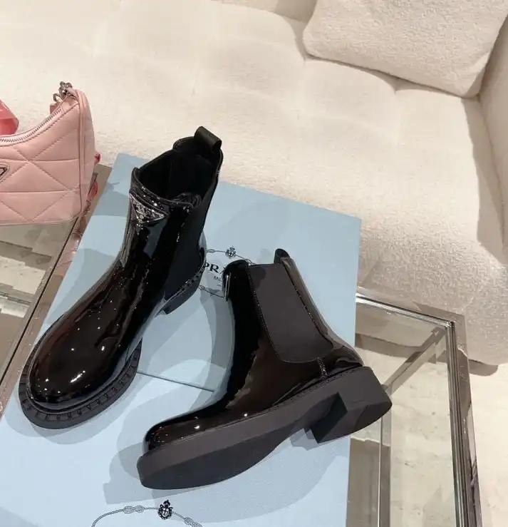 hype Louis Vuitton Boots