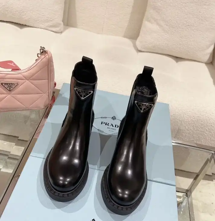 hype Louis Vuitton Boots