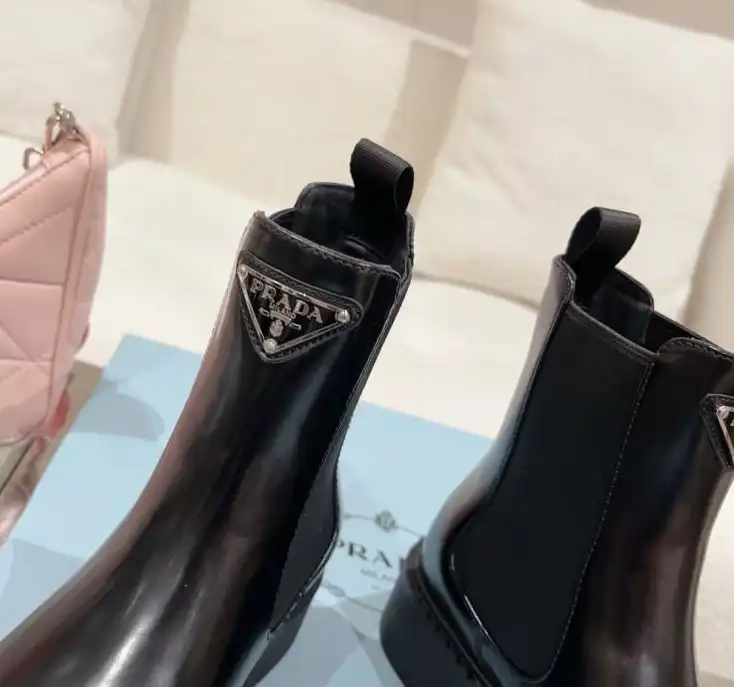 hype Louis Vuitton Boots