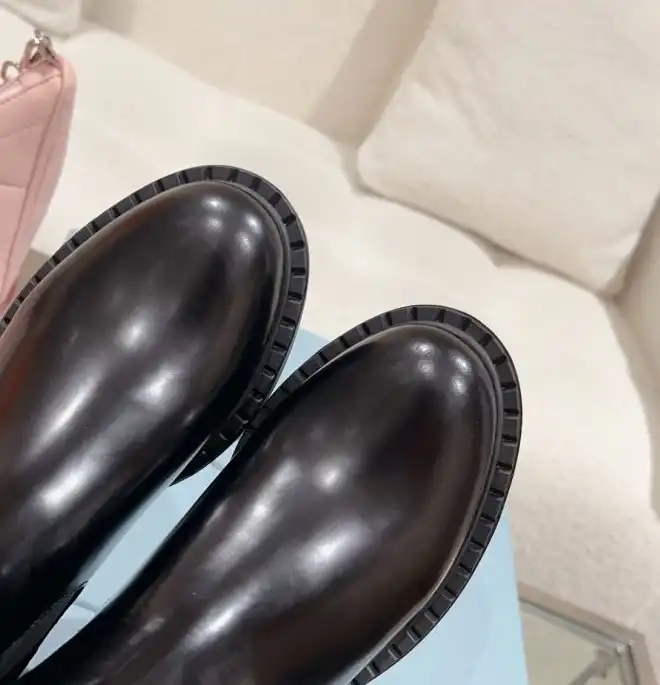 hype Louis Vuitton Boots