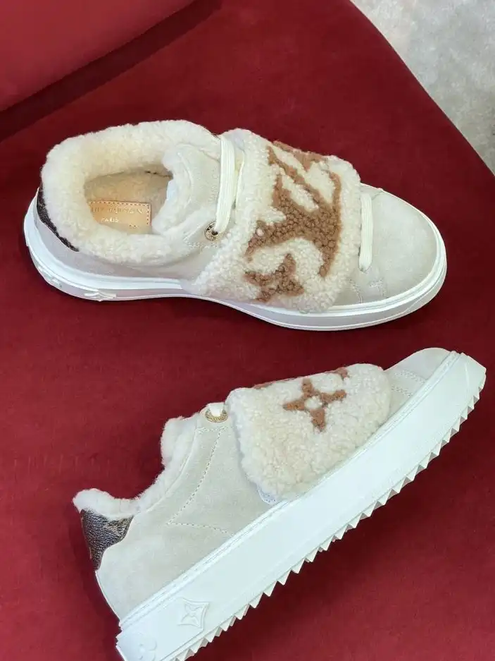 hype Louis Vuitton Sneakers