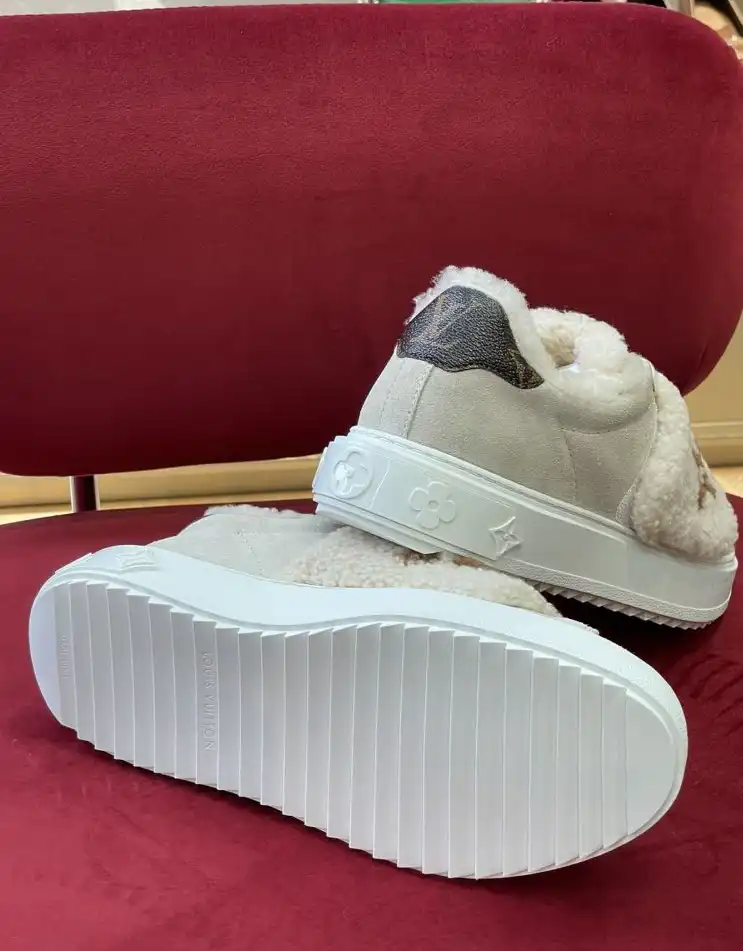 hype Louis Vuitton Sneakers