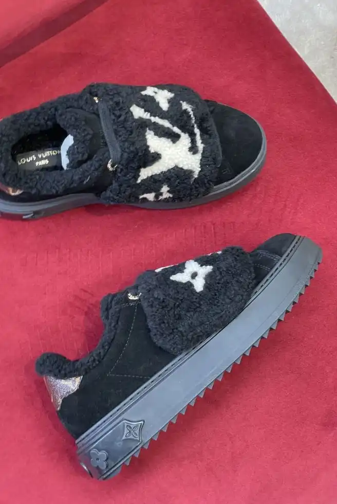 hype Louis Vuitton Sneakers