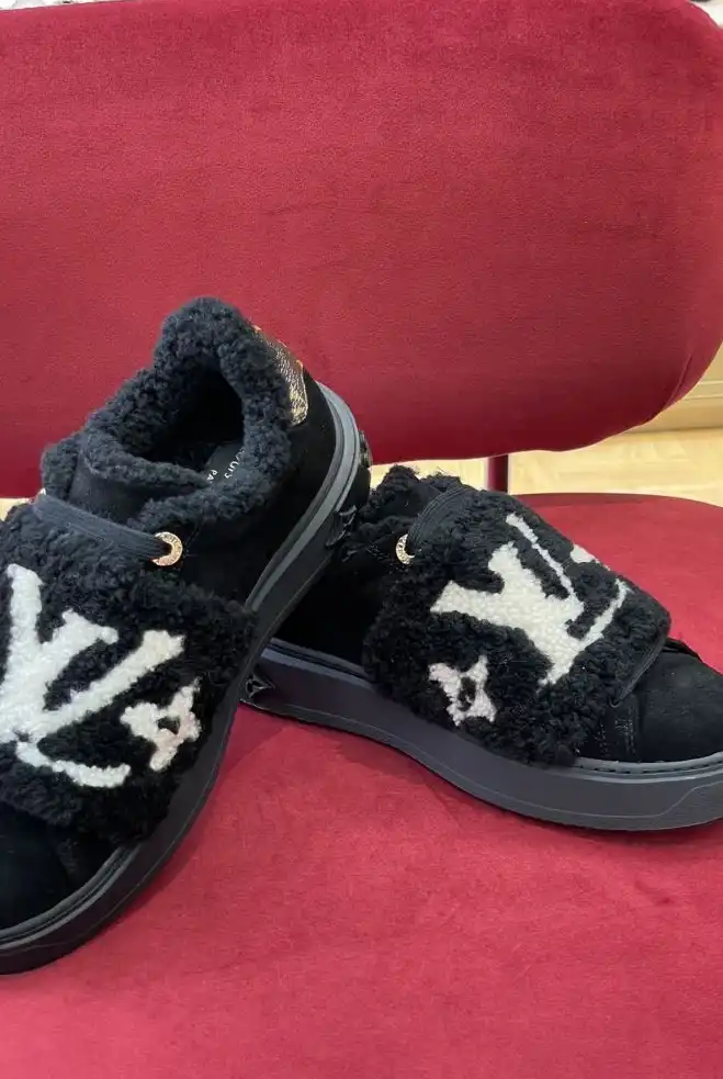 hype Louis Vuitton Sneakers