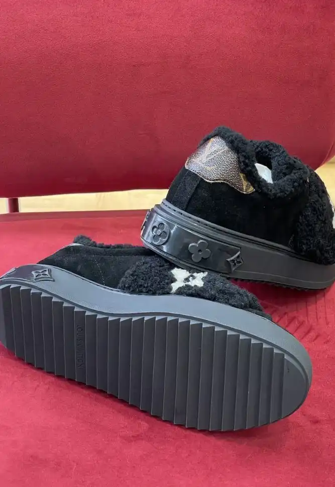 hype Louis Vuitton Sneakers