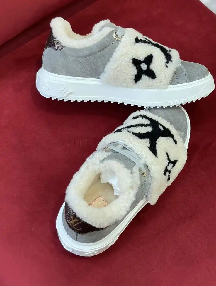 hype Louis Vuitton Sneakers