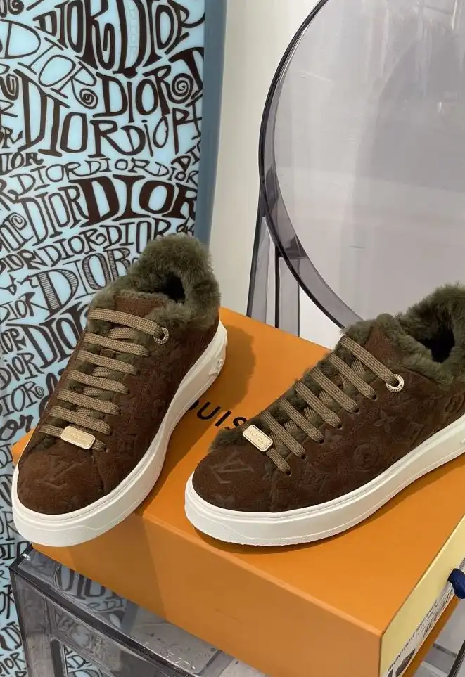 hype Louis Vuitton Sneakers