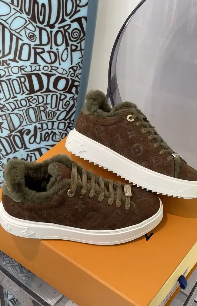 hype Louis Vuitton Sneakers