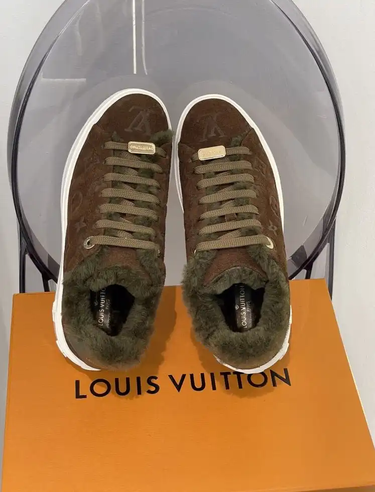 hype Louis Vuitton Sneakers