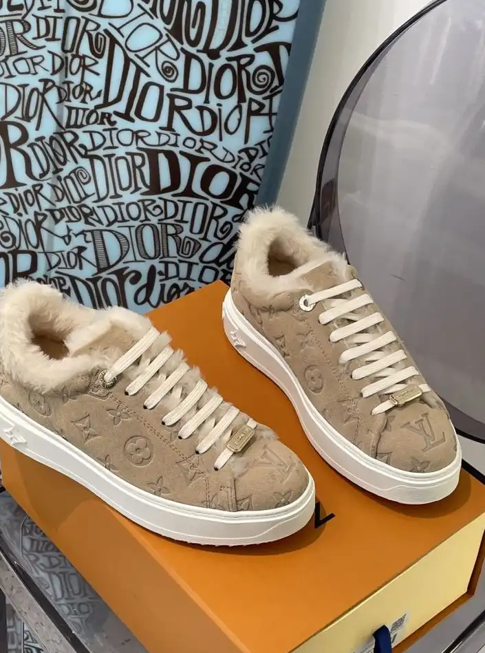 hype Louis Vuitton Sneakers