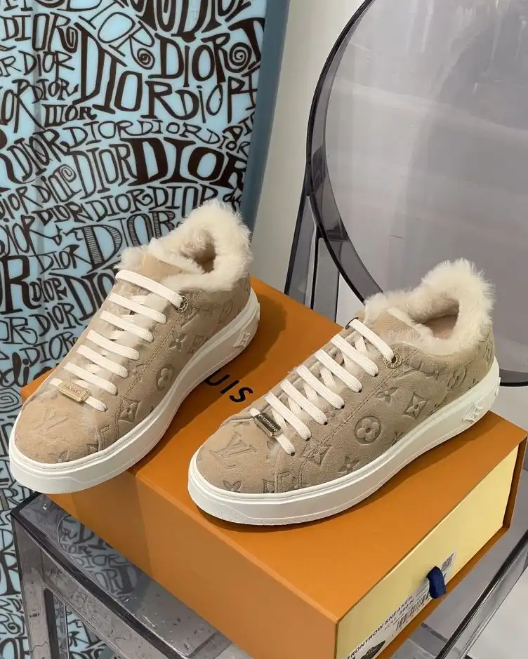 hype Louis Vuitton Sneakers