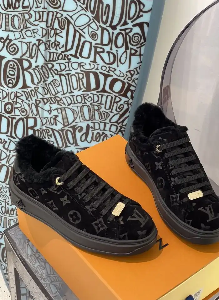 hype Louis Vuitton Sneakers