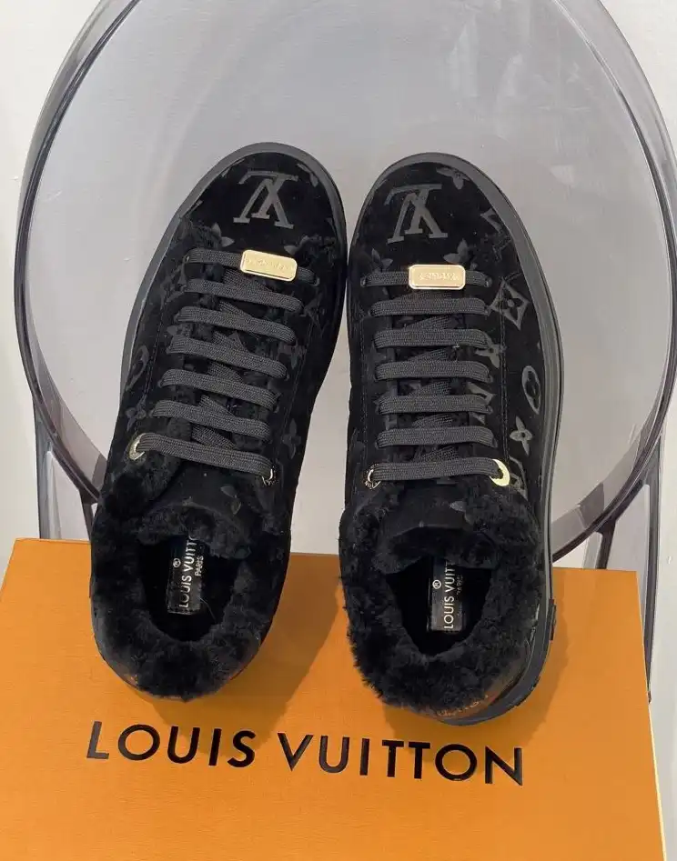 hype Louis Vuitton Sneakers