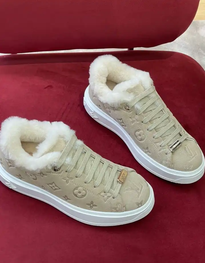 hype Louis Vuitton Sneakers