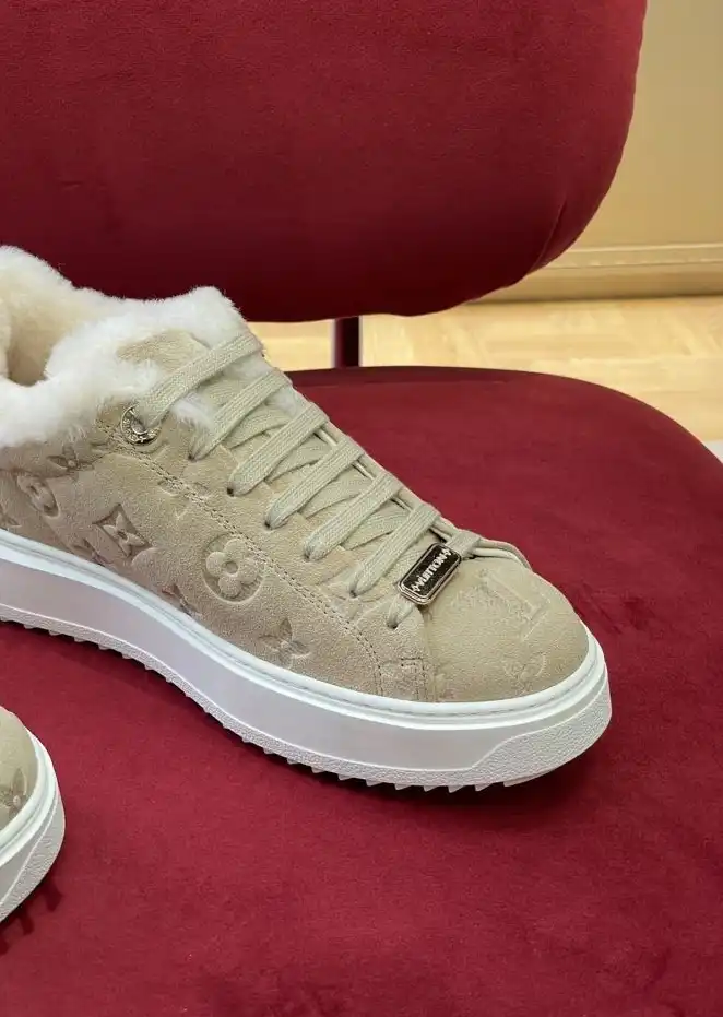 hype Louis Vuitton Sneakers