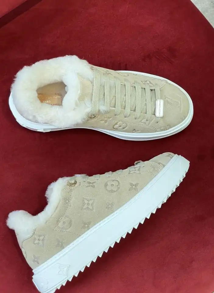 hype Louis Vuitton Sneakers