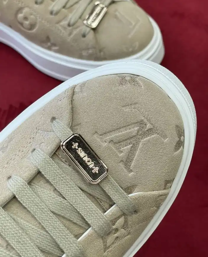 hype Louis Vuitton Sneakers