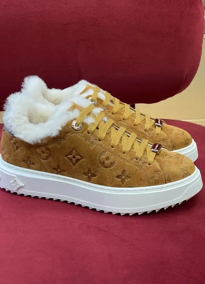 hype Louis Vuitton Sneakers