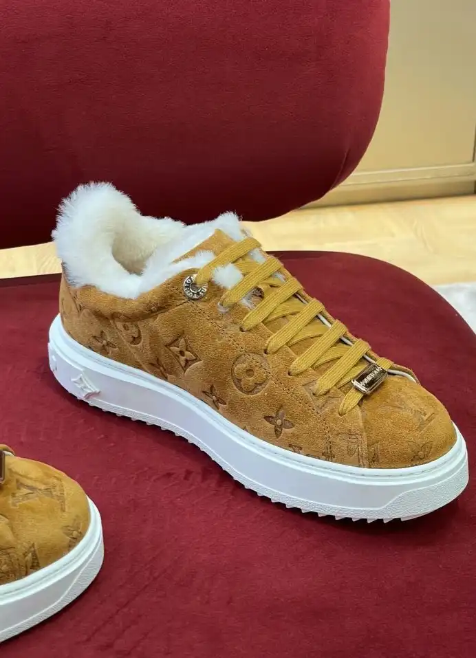 hype Louis Vuitton Sneakers