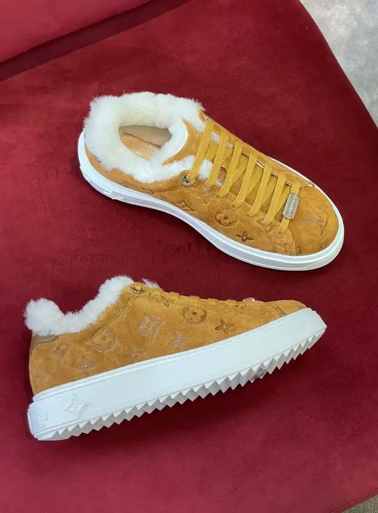 hype Louis Vuitton Sneakers