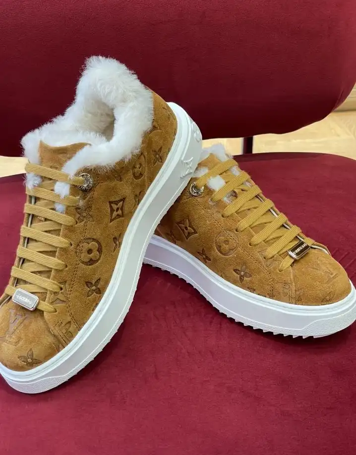 hype Louis Vuitton Sneakers