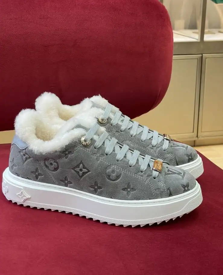 hype Louis Vuitton Sneakers