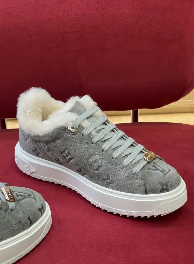 hype Louis Vuitton Sneakers