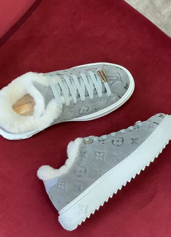 hype Louis Vuitton Sneakers