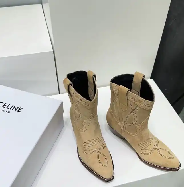 hype Celine Boots