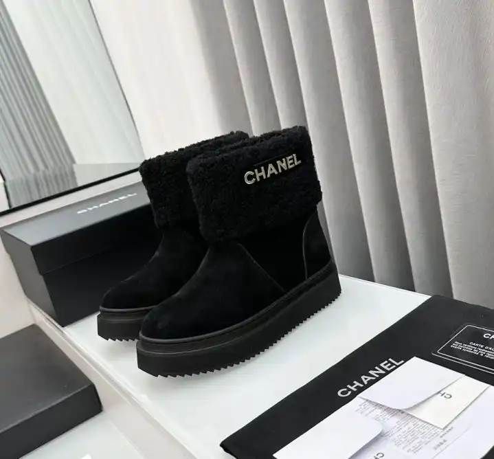 hype Chanel Boots