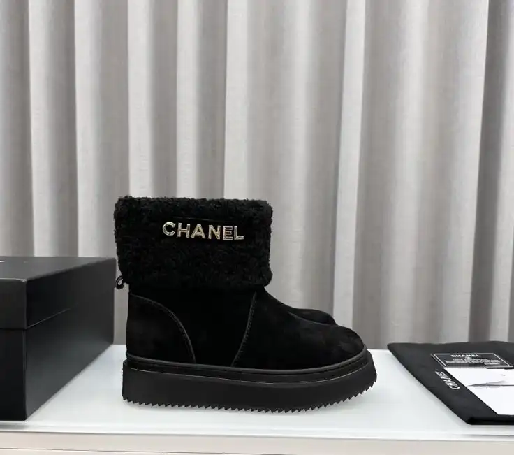 hype Chanel Boots