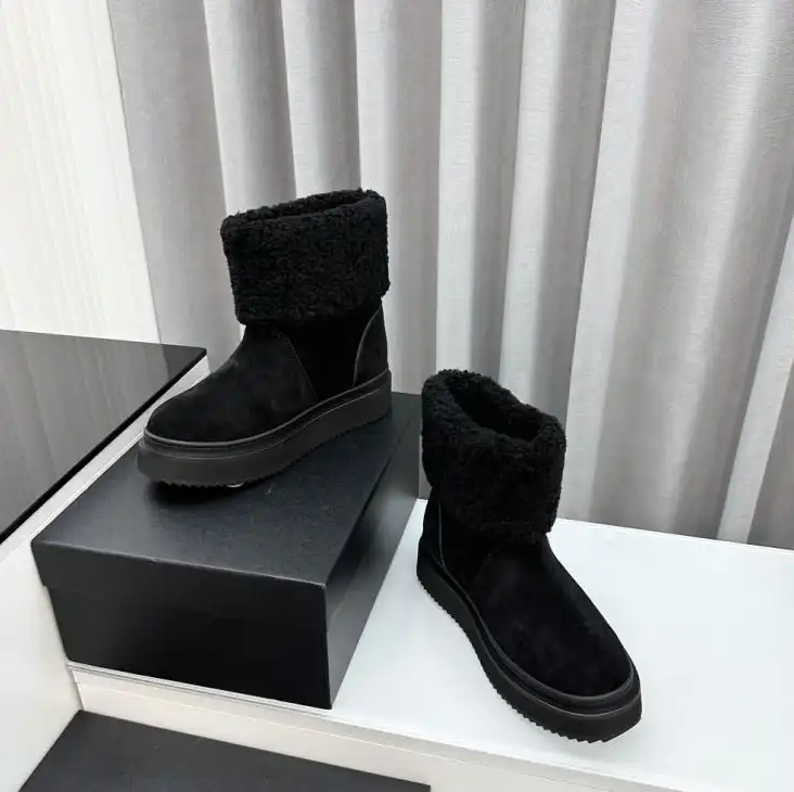 hype Chanel Boots