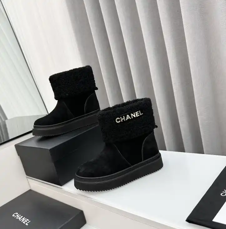 hype Chanel Boots