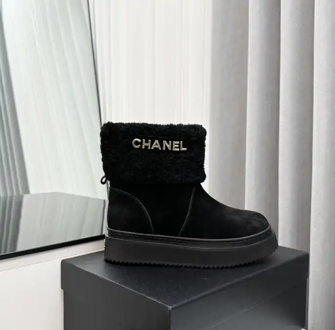 hype Chanel Boots